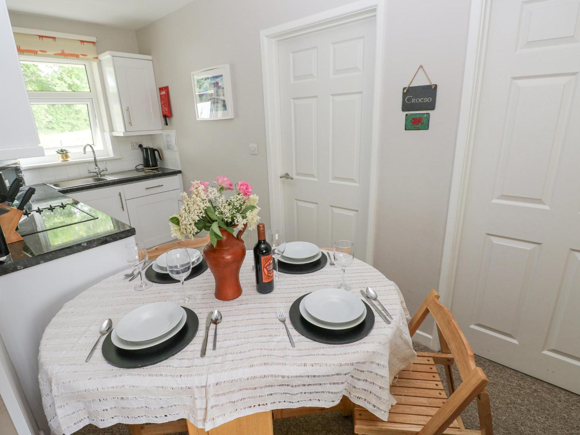 Villa Y Bwthyn Bach Aberaeron Exterior foto